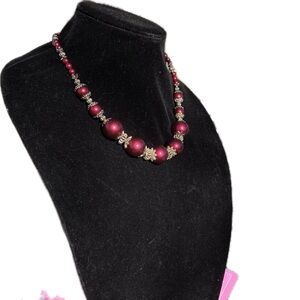 PANNEE by Panacea Elegant floral Silver Burgundy Beaded Necklace lightweight 20”